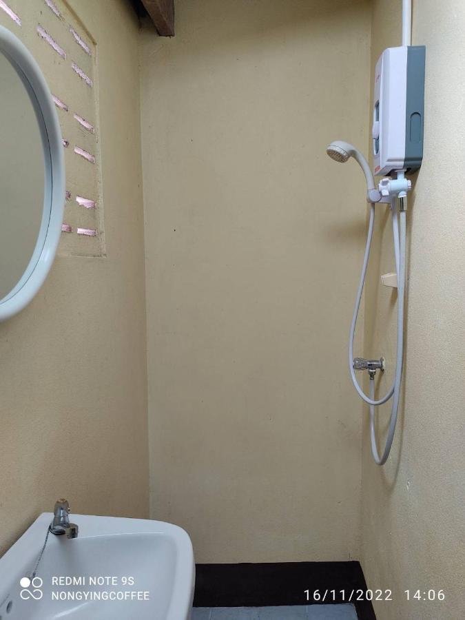 Chanmuang Guesthouse Мехонгсон Екстер'єр фото