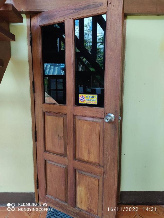 Chanmuang Guesthouse Мехонгсон Екстер'єр фото