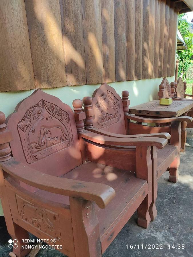 Chanmuang Guesthouse Мехонгсон Екстер'єр фото