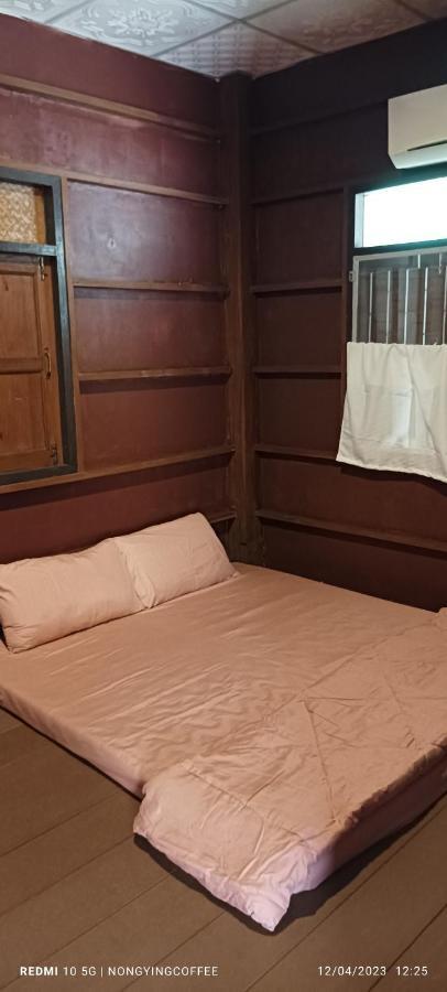 Chanmuang Guesthouse Мехонгсон Екстер'єр фото
